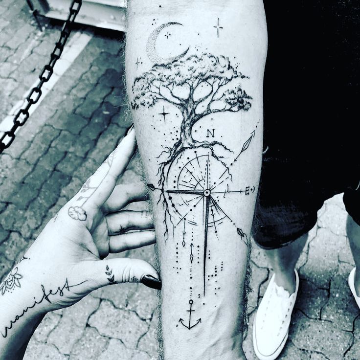 It’s all about tattoo’s Mythical Tattoos Men, Tricep Tattoo Men Ideas, Tree Of Life Tattoo Men, Tree Tattoos For Men, Ascension Tattoo, Tiffany Tattoo, Compass Tattoos Arm, Aura Tattoos, Macabre Tattoo