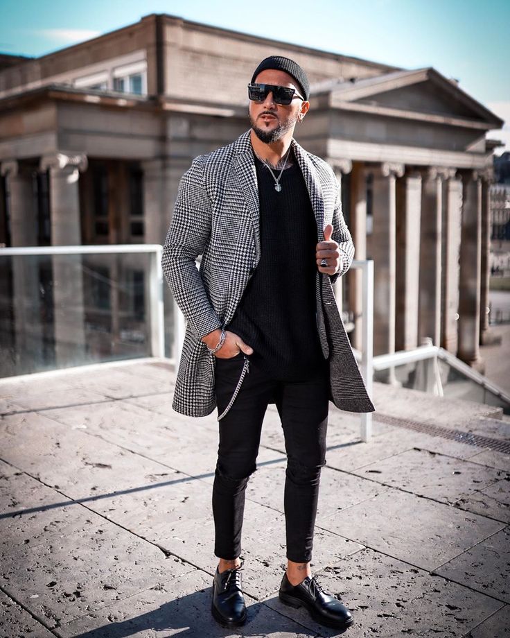 Khaleel Aqrabawi, Best Dress For Men, Shirt With Grey Suit, Milan Fashion Week Men, Smart Casual Dress Code, Dresses With Vans, Dress Code Casual, Tenis Vans, Smart Casual Dress