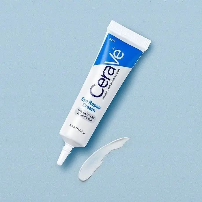 Cerave Eye Cream, Cerave Eye Repair Cream, Eye Repair Cream, Skincare Stuff, Cerave Skincare, Eye Puffiness, Eye Cream For Dark Circles, Brighter Skin, Cosmetics Photography