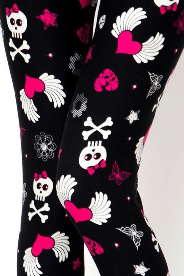 Punk Love Print Leggings Active Wear Outfits Winter, Pastel Goth Leggings, Scene Pants, Goth Leggings, Punk Love, Silly Clothes, Skull Leggings, Winter Workout, Scene Outfits