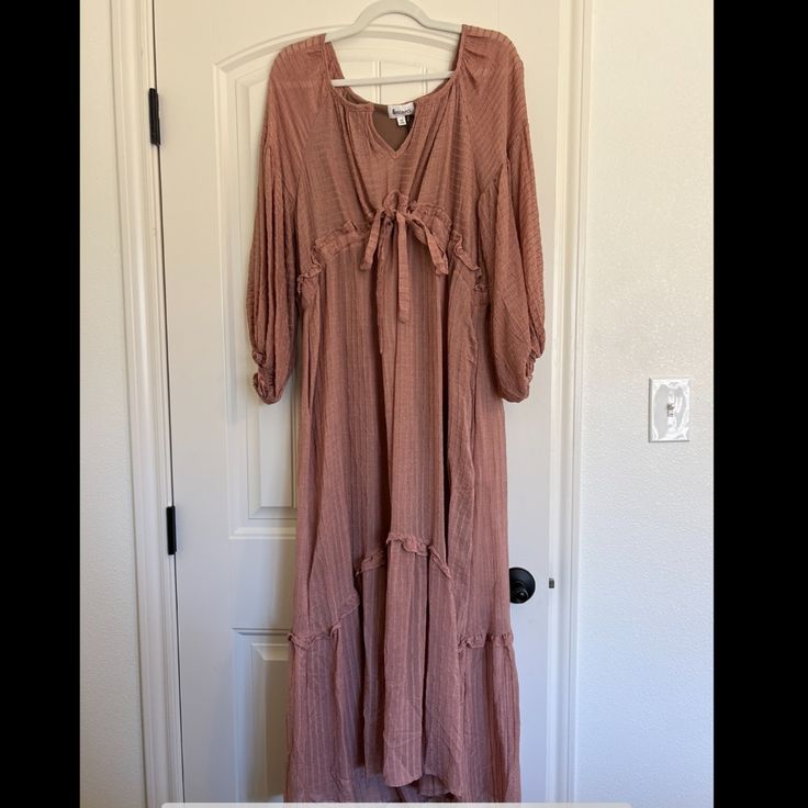 Beautiful & Perfect Earthy Tones/Aesthetics. This Dress Is Fully Lined And New With Tags. Lavender Maxi Dress, Rose Bridesmaid, Blue Lace Maxi Dress, Gauze Maxi Dress, Women Bodycon Dress, Black Dress Formal, Red Dress Maxi, Embroidered Maxi Dress, Bodycon Maxi Dresses