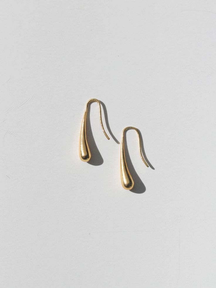 Luxe Gold Droplet Earrings - Ethical Trade Co Droplet Earrings, Fair Trade Jewelry, Tear Drop Earrings, Simple Elegant, Gold Collection, Simple Earrings, Etsy Fashion, Minimalist Earrings, Earring Backs