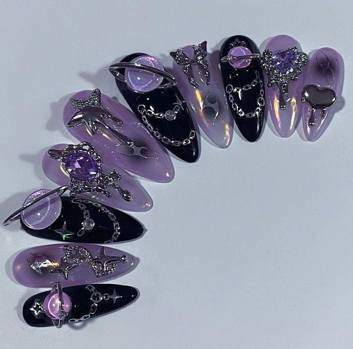 Purple And Black Nail Ideas, Nail Inspo Purple, Nature Nails, Faux Nails, Fake Nails Designs, Punk Nails, Korean Nails, Goth Nails, Grunge Nails