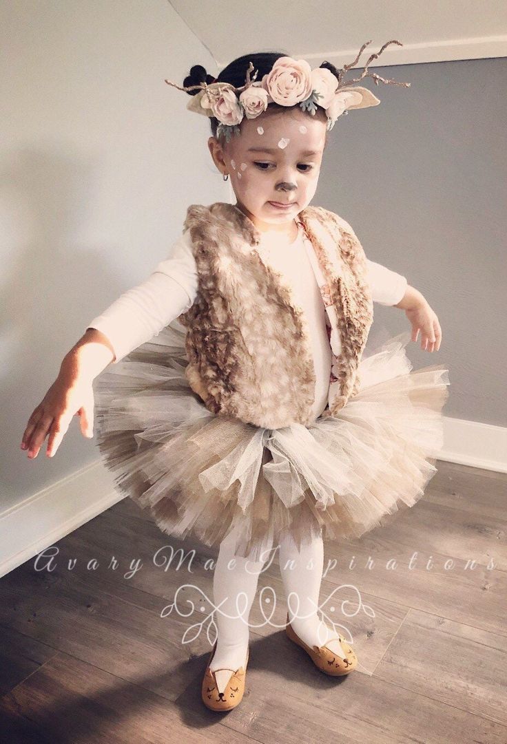 "Woodland Deer Tutu, Deer Costume Tutu, Harvest Tutu, Girls Fall Tutu, Newborn Tutu, Infant Tutu, Toddler Tutu, Tulle Tutu, Baby Fawn Listing is for the TUTU ONLY. Colors used are Brown and Ivory evenly distributed throughout the tutu. This handcrafted tutu is perfect for newborn, baby and toddler girls. It is a must have for birthdays, dance, pageants, everyday play, and most of all...photo shoots. TUTU SIZES: (measure waist to make sure) Preemie-12\" waist 4.0\" Length Newborn-13\" waist 4\"Le Girl Deer Costume, Homemade Tutu, Fall Tutu, Infant Tutu, Tulle Table Skirt, Halloween Costume Toddler Girl, Costume Tutu, Toddler Girl Halloween, First Birthday Tutu