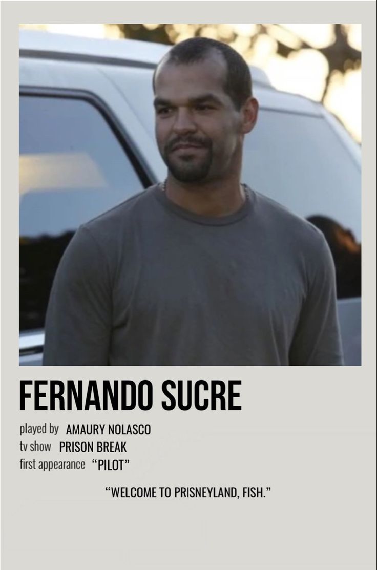 a man standing in front of a white car with the words fernandao sucre on it