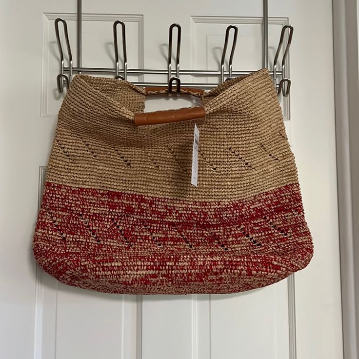 Perfect For A Get Away Trip! Casual Summer Hobo Bag For Day Out, Casual Hobo Bag For Summer Day Out, Casual Hobo Bag For Summer Shopping, Red Tote Beach Bag For Vacation, Summer Hobo Bag For Beach Shopping, Summer Hobo Bag For Beach Season Shopping, Red Straw Bag For Summer Vacation, Red Summer Beach Bag For Vacation, Red Beach Bag For Beach Season