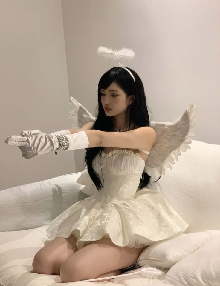 Pretty Halloween, Angel Outfit, Angel Costume, Fantasias Halloween, Really Cute Outfits, An Angel, Mode Vintage, White Outfits, Ulzzang Girl