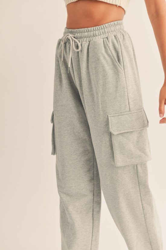 Cargo Pocket Sweat Pants | Evercado Sportswear Sweatpants With Drawstring For Loungewear, Sportswear Loungewear Bottoms With Drawstring, Gray Activewear With Side Pockets For Loungewear, Gray Loungewear Activewear With Side Pockets, Sportswear Lounge Pants With Drawstring, Casual Activewear With Functional Drawstring For Loungewear, Gray Leisure Joggers With Drawstring, Gray Leisure Sweatpants With Side Pockets, Cotton Cargo Pocket Joggers For Loungewear