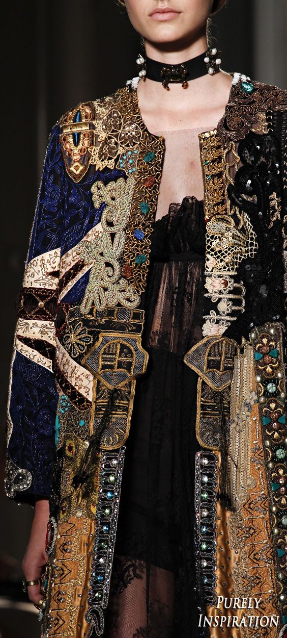 Couture Details Embellishments, Embroidery Haute Couture Details, Byzantine Clothing, Embroidery Haute Couture, Haute Couture Coat, Embroidery Runway, Valentino 2016, Byzantine Fashion, Italian High Fashion