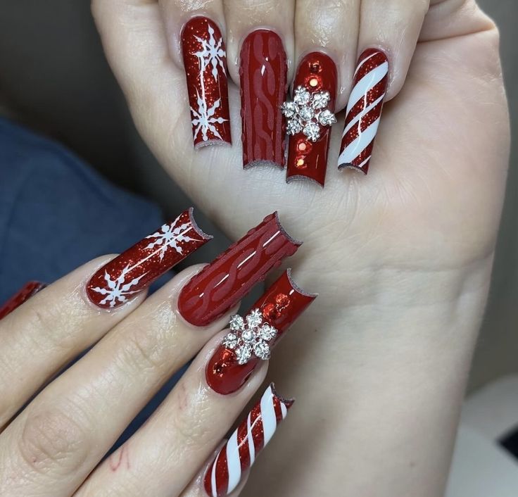 Winter Holiday Nails, Holiday Nails Winter, French Acrylic Nails, Gel Nail Design, Red Candy, Winter Holiday, Holiday Nails, French Nails, Winter Nails