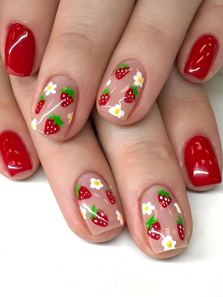 Short Nail Red Design, Nail Art Plants, Nails Short Almond Summer, Cute Gel Nails For Summer, Strawberry Gel Nails, Toadstool Nails, Red Strawberry Nails, Gel Nails With Flowers, Strawberry Nails Short