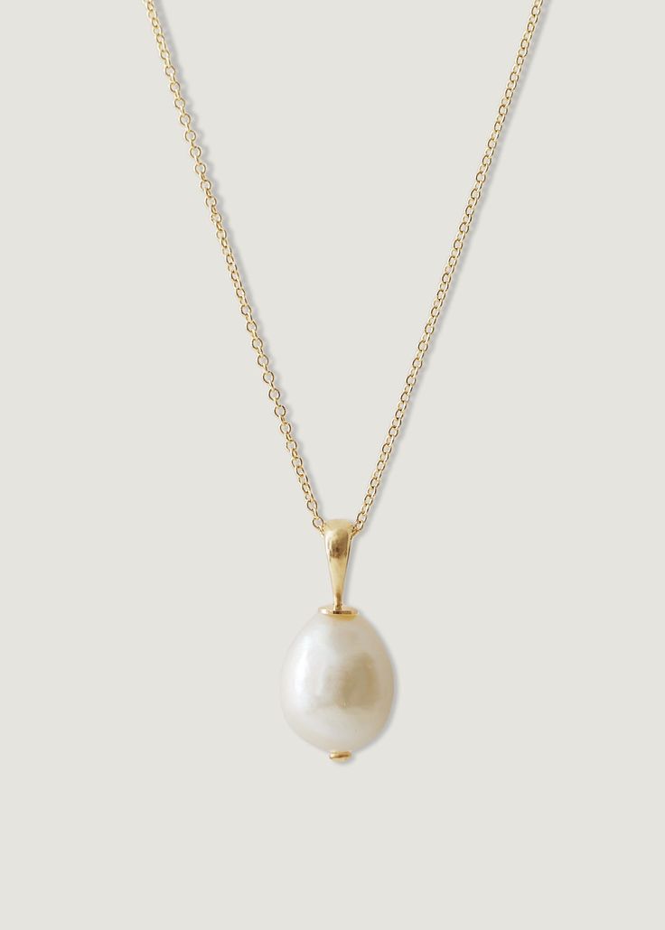 Baroque Pearl Necklace - Kinn Yellow Gold Baroque Pearl Jewelry With Delicate Chain, Classic Teardrop Baroque Pearl Necklace, Akoya Pearl Teardrop Necklace With Pearl Chain, Teardrop Akoya Pearl Necklace With Pearl Chain, Akoya Pearl Teardrop Necklace, Oval Yellow Gold Pearl Chain Necklace, Delicate Baroque Pearl Necklace In Yellow Gold, Yellow Gold Baroque Pearl Necklace With Pearl Charm, Delicate Yellow Gold Baroque Pearl Necklace