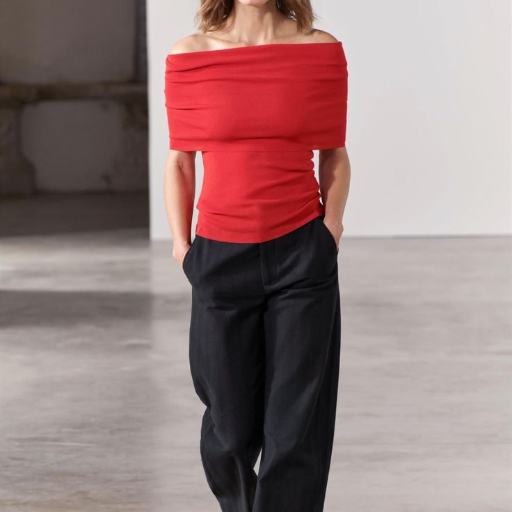 Turned-Down Straight Neck Top. Red Casual Red Fine Knit Top, Red Fine Knit Fitted Top, Red Fine Knit Tops For Spring, Red Fitted Fine Knit Top, Chic Red Knit Top For Fall, Red Tops For Winter Evening, Red Evening Tops For Winter, Fitted Red Knit Top For Spring, Red Knit Top For Spring