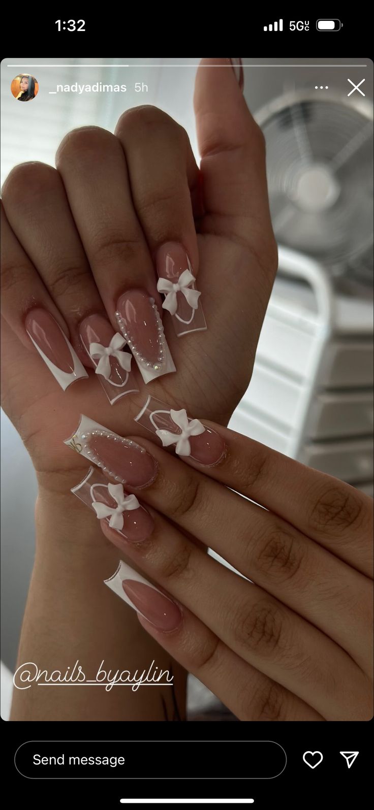 French Nails White Design, Gtp Styles For Women, White Frenchies With Design Nails, Letter M Nails Designs, Ring Ceremony Nails, Nails Acrylic Bow, Nails Ideas Square Medium, Nails D Initial, White Squoval Acrylic Nails