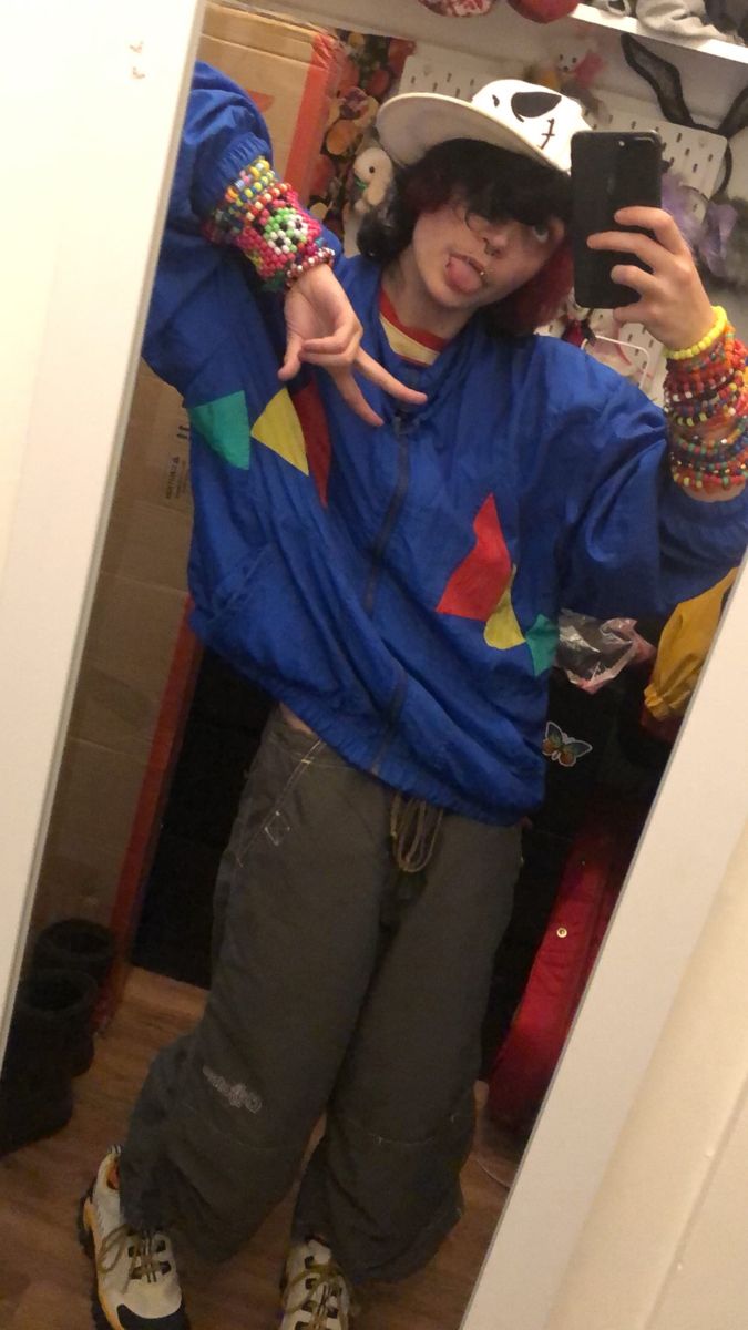 Kidcore Masc Outfits, Cringecore Outfit, Kidcore Mens Fashion, Scene Aesthetic Outfits Male, Scene Masculine Outfits, Scenecore Outfit Boy, Kidcore Fashion Men, Scene Outfits Boy, Decora Fashion Outfits Male