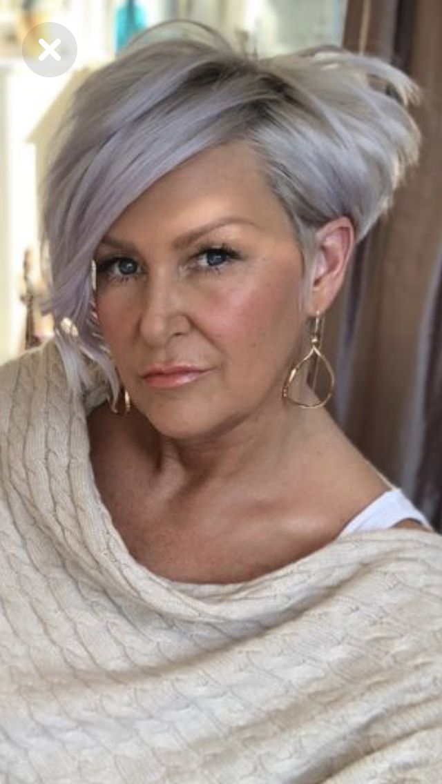 Short Hair Sassy Styles, 50 Year Old Pixie Haircut, Women's Shag Haircut, Helen Simpson Hair, Short Haircuts For Plus Size Women, Silver Hair Bob, Κούρεμα Bob, Funky Short Hair, Short Sassy Hair