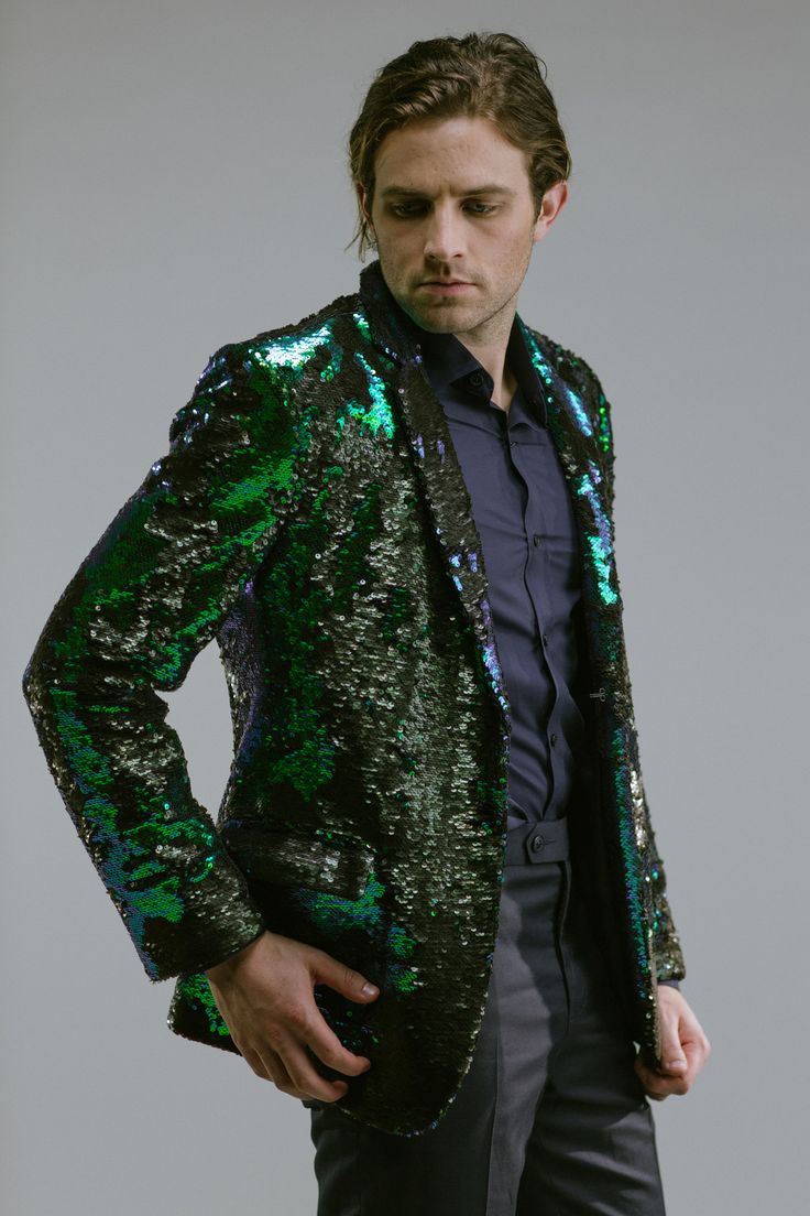 Any Old Iron Peacock Sequin Blazer Stand out, that's all she wrote! Combable Sequin jacket, cobalt black one side and peacock the other, can be many jackets! Fitted Cut Front pockets Inside Pockets Back vent info@shopaoi.com Please note this is a custom order, 12 day turn around. Mens Vogue, Sequins Outfit, Bob Cat, Mens Blazers, Blazer Outfits Men, Moschino Men, Mens Blazer, Nashville Style, Mens Clothing Store