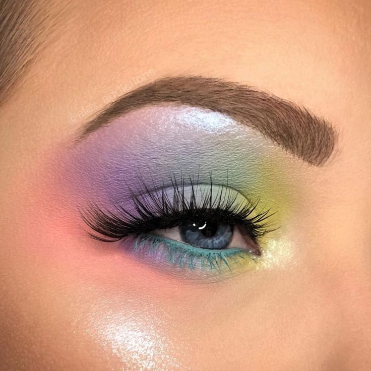 Rainbow Eye Makeup, Make Eyes Pop, Pastel Eyeshadow, Rainbow Eyeshadow, Pastel Makeup, Rainbow Eyes, Pride Makeup, Work Makeup, Rainbow Makeup