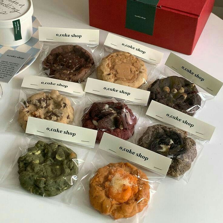 there are many cookies in the package on the table