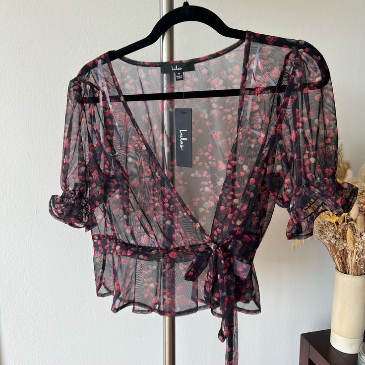 Red Flower Print Nwt Size M Red Floral Print Tops For Party, Red Floral Print Top For Night Out, Satin Tie Front Top, Red Flower Print, White Off Shoulder Top, Floral Peasant Blouse, Striped Bodysuit, Denim Skirt Women, Lace Body