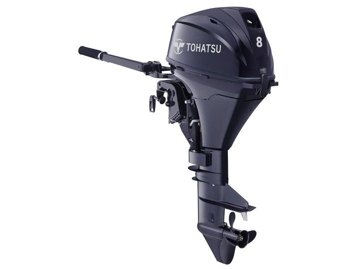 the outboard motor is attached to the side of the boat and has two motors