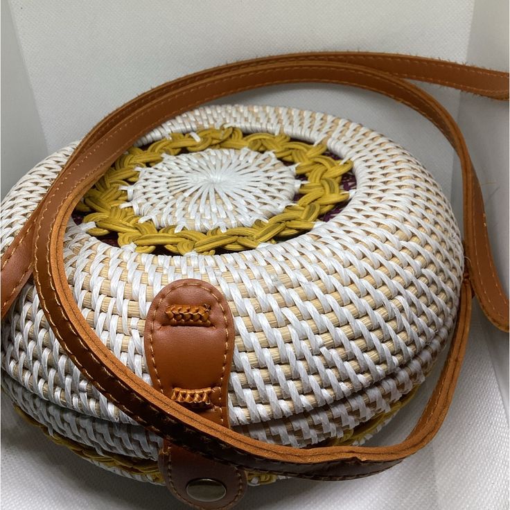 White Color With Yellow Around Bag Wicker Material Leather Straps Straps Length 23” Arund Bag Size 7x7” Ery Clean Inside Never Used Wicker Material, Ar Accessories, Soft Cooler, Walker Boots, Key Card Holder, Fit N Flare Dress, Rain And Snow Boots, Stationery Supplies, White Bag