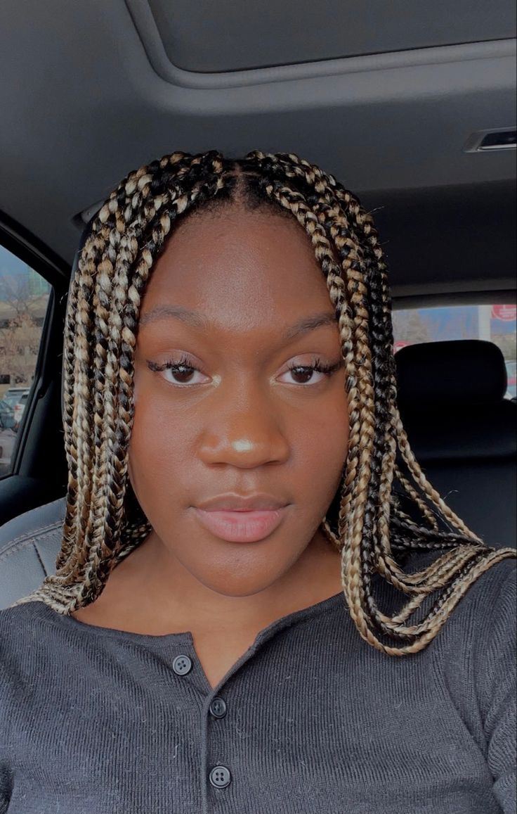 Brown Blonde Box Braids, Brown And Blonde Box Braids, Braid Highlights, Fierce Hairstyles, Braid Styling, Brown Box Braids, Extensions Hairstyles, Box Braid Hairstyles, Black Box Braids