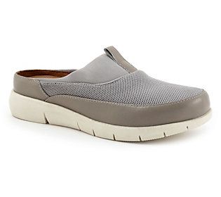 Experience lasting comfort as you stride out in these stylish clogs enhanced with cushioned foam for supreme comfort. From Softwalk. Aberdeen, Sports Women, Calf Leather, Clogs, Fashion Shoes, Loafers