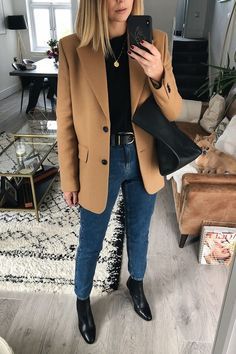 Tan Blazer Outfits Women, Tan Blazer Outfit, Tan Blazer Outfits, Camel Blazer Outfit, Beige Blazer Outfit, Blazer Outfits Women, Brown Blazer Outfit, Emma Hill, Job Clothes