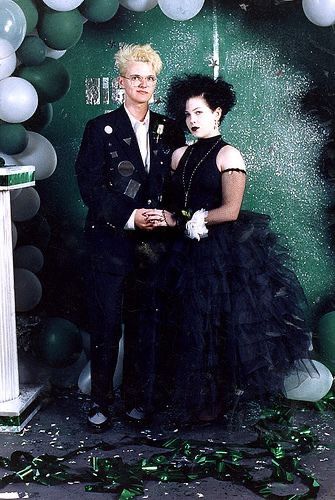 #goth Alt Prom, Emo Prom, Punk Prom, Queer Prom, Prom Shoot, Diy Goth Clothes, Amanda Brooks, Gothic Casual, Punk 80s