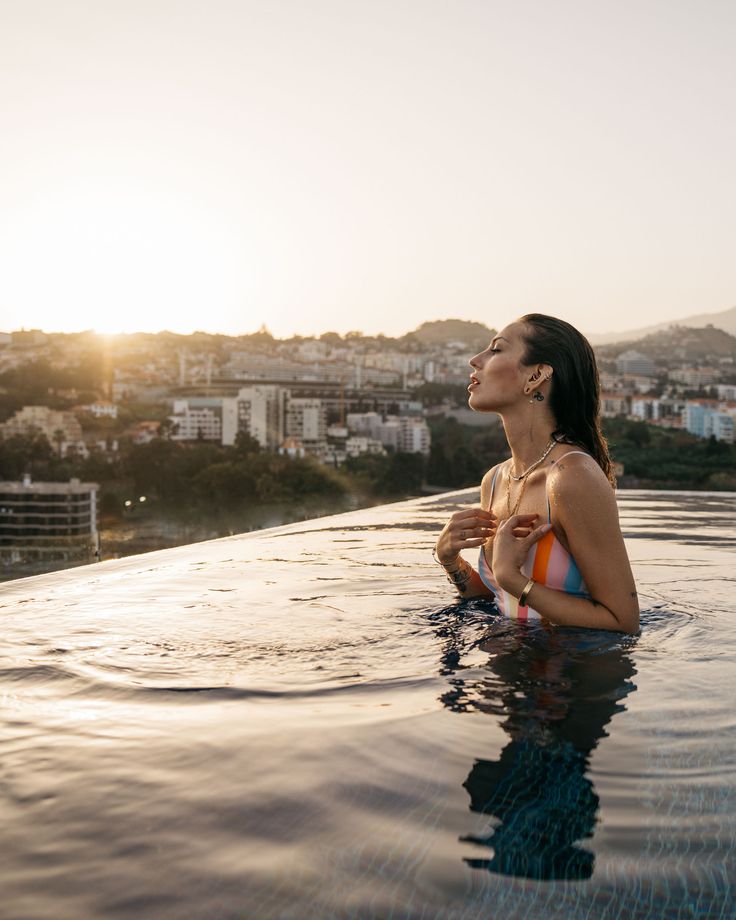 Rooftop Pool Photoshoot, Barcelona Bucket List, Rooftop Swimming Pool, Madeira Travel, Pool Shoot, Pool Photoshoot, Pool Poses, Anatomy References, Insta Baddie