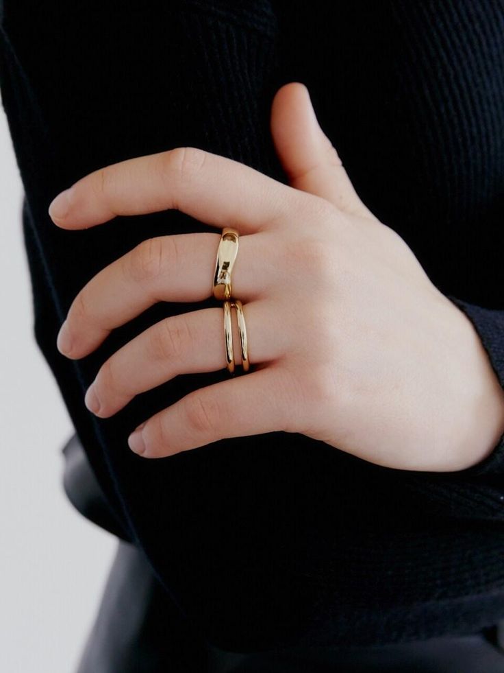 - 2-slim line ring + Bold ring Set- Brass material- Gold platingMeasurements- A type: Slim ring(9 size-US size: 5) + Bold ring(11 size-US size: 5 3/4)- B type: Slim ring(9 size-US size: 5) + Bold ring(13 size-US size: 6 1/2)Composition & Care- Material :Brass- Avoid moisture and store in a zipper bag.Designer- Made in Korea- by LOVE ME MONSTER- Style#: 300856644 Sleek Everyday Rings, Sleek Round Band Rings For Gifts, Sleek Everyday Rings With Round Band, Modern Round Couple Rings For Everyday, Sleek Round Rings For Gifts, Modern Double Band For Everyday Wear, Sleek Open Band Jewelry, Modern Double Band Promise Ring, Modern Bands With Ring Detail For Anniversary