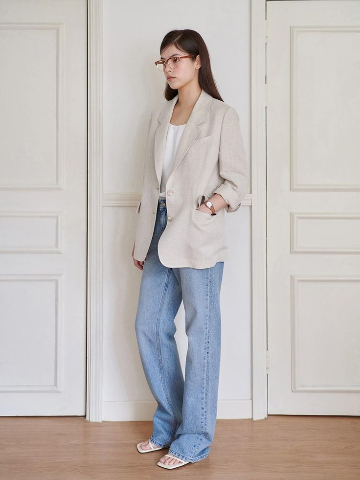 This is a casual and refined jacket that is made out of high quality cotton and linen blend fabric. With design detail of relaxed silhouette that fits multiple styling and light weight without lining, it gives a trendy and refined look. - Cool touch of linen blend fabric- Light weight without lining- Relaxed silhouette Modern Linen Blazer With Pockets, Office Linen Outerwear With Pockets, Classic Linen Outerwear For Everyday, Classic Everyday Linen Outerwear, Modern Linen Blazer For Business Casual, Office Linen Single-breasted Outerwear, Everyday Linen Outerwear With Welt Pockets, Everyday Linen Outerwear With Lapel Collar, Linen Outerwear With Lapel Collar