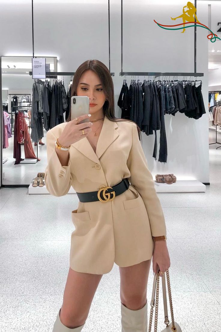 Gucci Belt Outfit Dress, Gucci Outfits Women Fashion, Gucci Belt Outfits, Gucci Outfits Women, Gucci Belt Outfit, Gucci Outfit, Blazer With Belt, Outfits For Winter, Belt Gucci