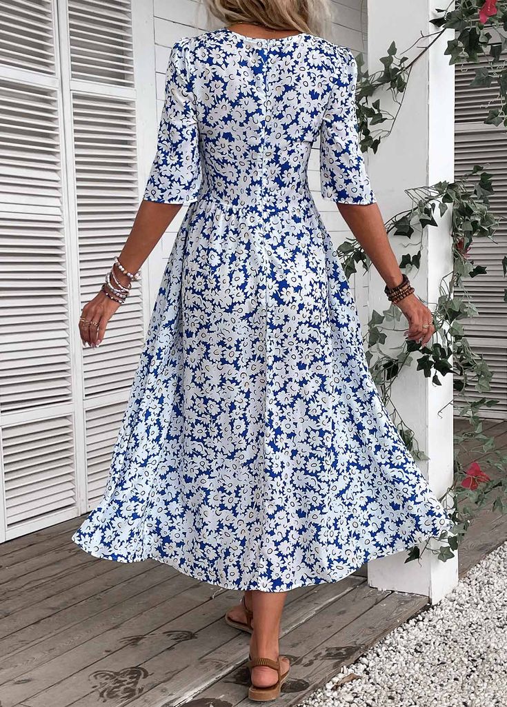 Dress For 50 Degree Weather, Dresses For Women Over 60, Modern Vintage Dress, Cheese Bars, Simple Gowns, Chic Maxi Dresses, Round Neck Dress, Dress Occasion, Evening Dresses Short