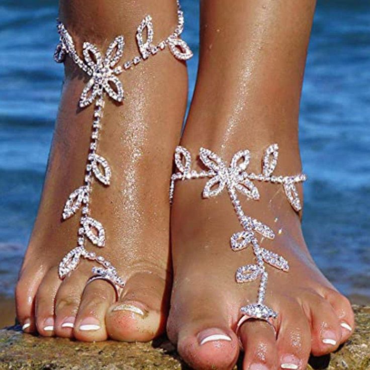 Item Name:Ring Anklet Fashion Style:Fashion Beach Anklet Sandals Style: Sandals Ankle ChainsPackage Including: 1PCS Ring Anklet Rhinestone Anklet, Beach Wedding Jewelry, Hand Harness, Leg Chain, Toe Loop Sandals, Summer Anklets, Women Anklets, Styl Boho, Foot Jewelry