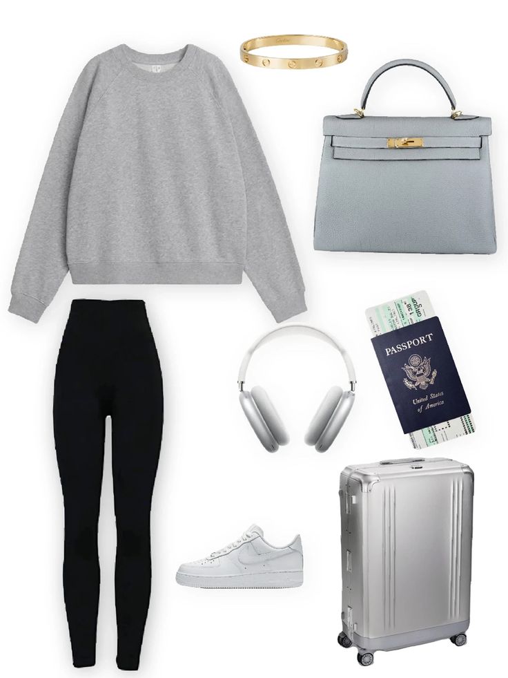 Cute Plane Outfit, Comfy Cute Airport Outfit, Airport Style Comfy, Plane Outfit Airport Style, Leggings Travel Outfit, Airport Outfit Comfy, Cute Airport Outfit, Plane Trip, Comfy Airport Outfit