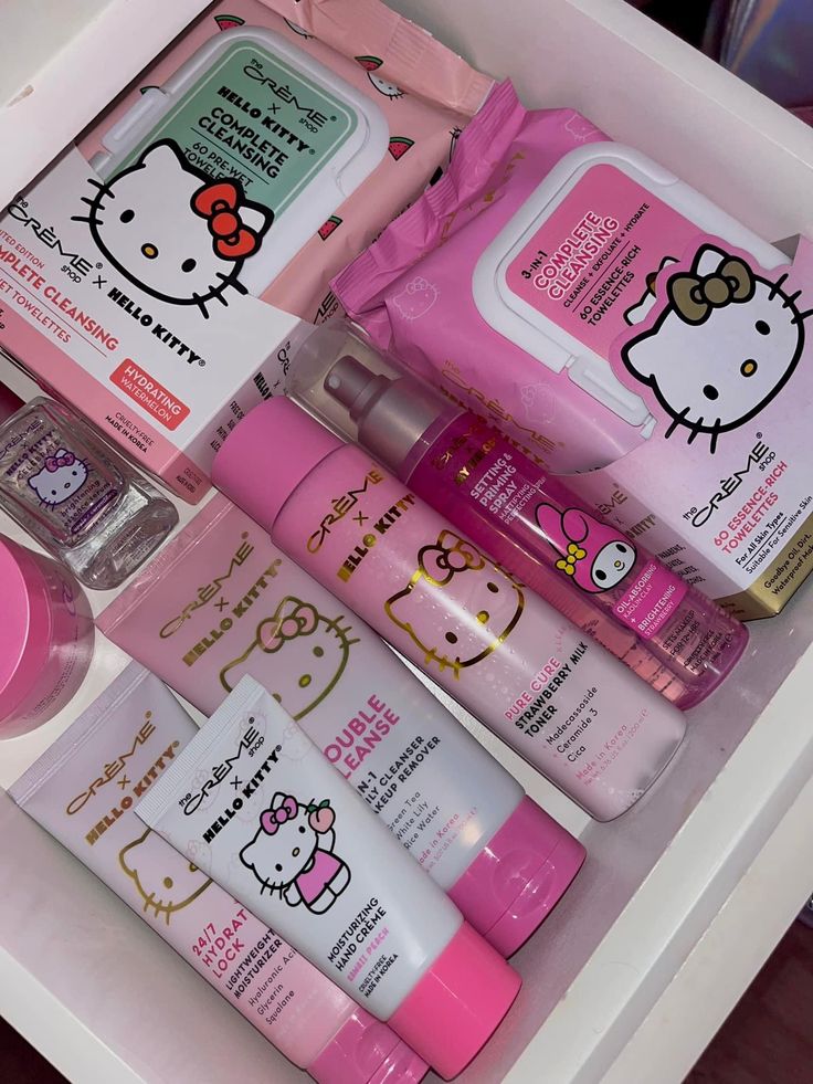 Спонж Beauty Blender, Hello Kitty Products, Sanrio Items, Hello Kitty Room Decor, Hello Kitty Y2k, Images Hello Kitty, Hello Kitty Makeup, Hello Kitty Rooms, Hello Kitty Aesthetic