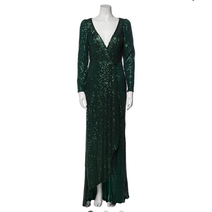 Description Ieena For Mac Duggal Evening Gown Green Sequin Embellishments Long Sleeve With V-Neck Concealed Zip Closure At Back Fit:Dresses By Ieena For Mac Duggal Typically Fit True To Size. Sequins Tend To Snag. Please See Photos. Otherwise Beautiful Dress Green V-neck Evening Dress With Sequins, Festive V-neck Evening Gown, Festive V-neck Prom Gown, Glamorous V-neck Festive Gown, Glamorous Festive V-neck Gown, Festive V-neck Glamorous Gown, Glamorous Embellished Green Maxi Dress, Holiday V-neck Formal Gown, Green Formal Evening Dress For Festive Occasions