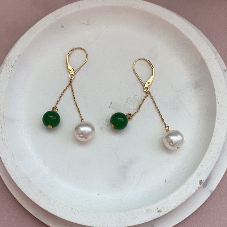 Brand New Luxury Green Jewelry With Pearl Drop, Classic Jade Jewelry With Matching Earrings, Elegant Jade Round Beads Jewelry, Elegant Jade Jewelry With Round Beads, Elegant Jade Beaded Jewelry, Elegant White Jade Jewelry, Aaa Quality Dangle Jewelry For Gifts, Elegant Clip-on Earrings With Round Beads, Elegant Jade Dangle Earrings