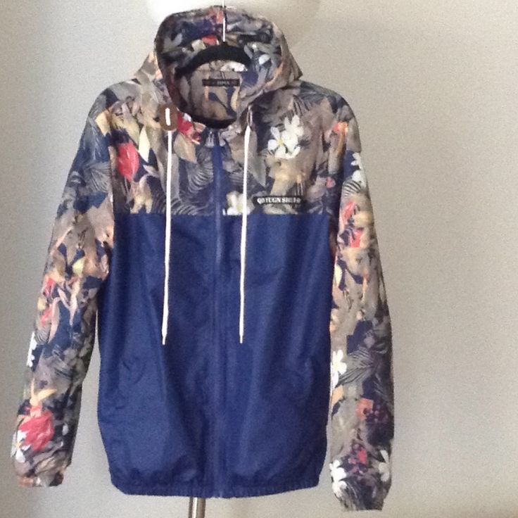 Excellent, Brand New Condition, 'Unisex - Hard-To-Find' Hooded Hawaiian Floral Polyester 'Qina Gyun Shui' Windbreaker. Size Large. Looks Great On Both Guys And Ladies. Elastic Cuffs And Hem With Side Pockets. Long Pure White Neck Tie. Perfect With White Shorts Or Skinny Jeans. This Is One Cool Jacket!! Please See All Pictures. (The Norman Rockwell Tie Sold Separately- See It On Its Own Listing) Hooded Winter Outerwear With Floral Print, Winter Hooded Floral Print Outerwear, Blue Printed Long Sleeve Outerwear, Blue Printed Winter Outerwear, Blue Printed Outerwear For Winter, Winter Blue Printed Outerwear, Blue Casual Floral Print Outerwear, Casual Multicolor Floral Print Outerwear, Casual Blue Floral Print Outerwear