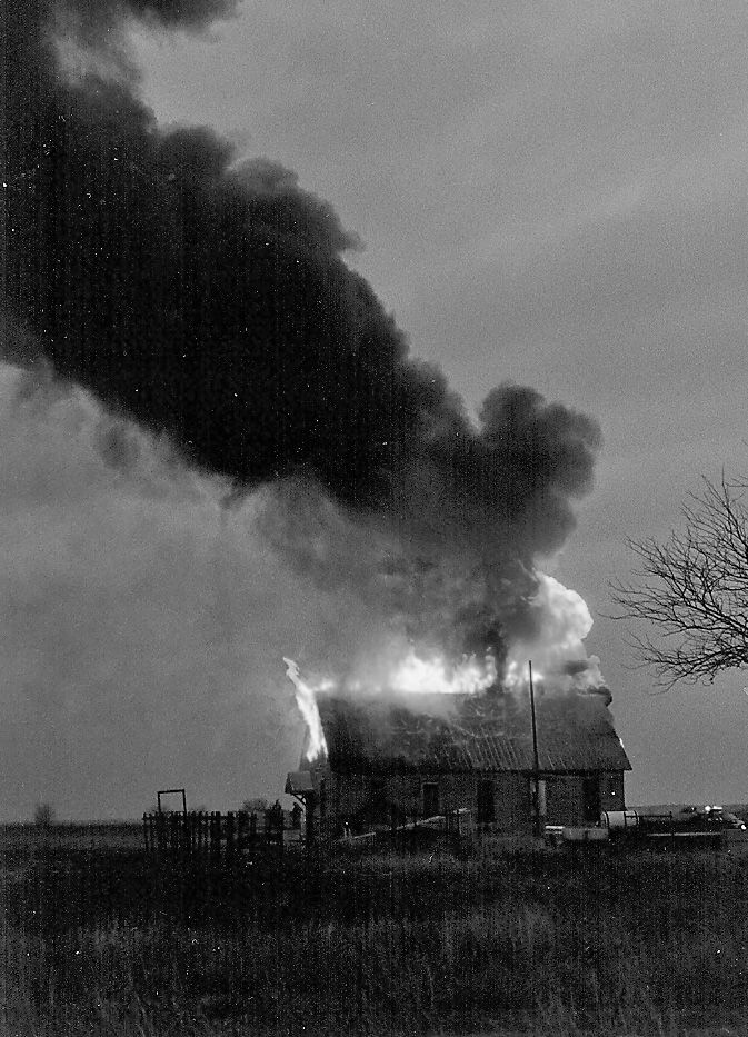 a church on fire in Sitka, Kansas Burning House, Alphonse Elric, Southern Gothic, A Series Of Unfortunate Events, Old Barns, Dark Skies, Abandoned Houses, Bw Photo, Black And White Photography