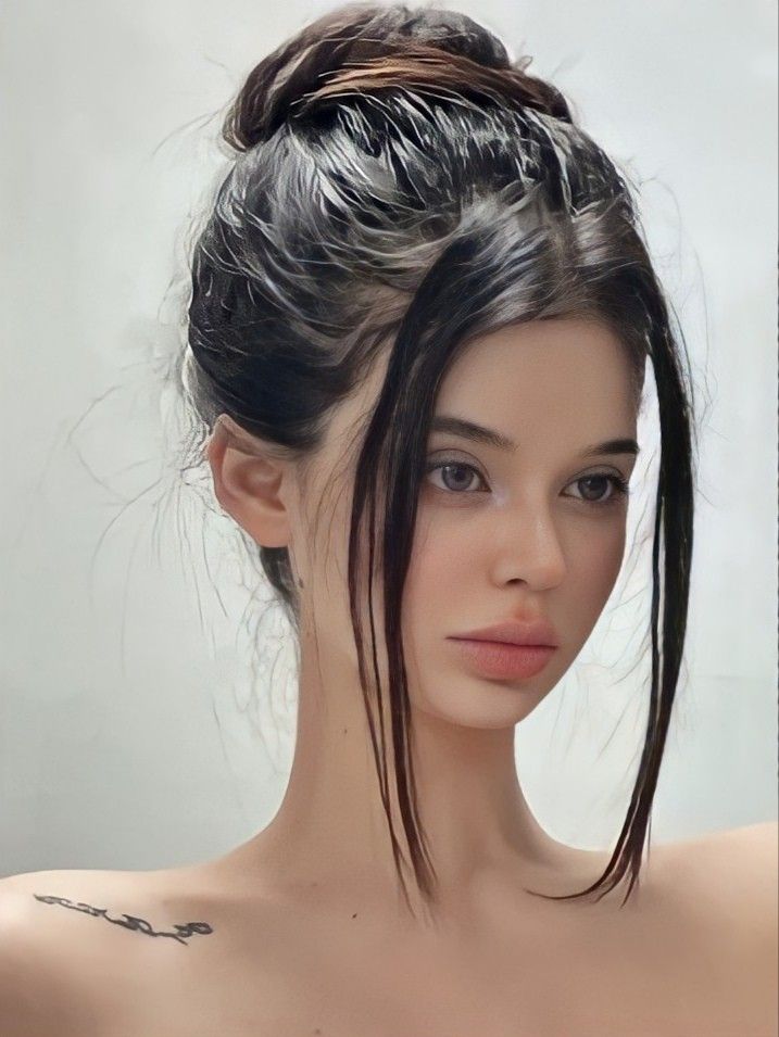 Messy Bun Ideas, Hairstyles For Beginners, Color Depositing Conditioner, Hair Messy Bun, Bun Ideas, Vegan Hair Dye, Korean Hairstyles, Hair Style Korea, Ginger Hair Color