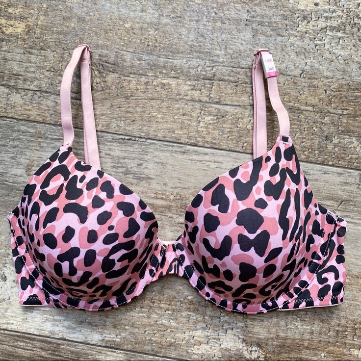 This Wear Everywhere Leopard Print T-Shirt Bra Is Lightly Lined With Fully Adjustable Straps That Can Be Worn Crisscrossed Or Classic. Hook/Eye Back Closure. Fitted Pink Bra For Loungewear, Scene Clothes, Pretty Items, Hot Pink Bra, Vs Pink Bras, Pink Cheetah Print, Metallic Lips, Victoria Secret Pink Bras, Pink Lace Bralette