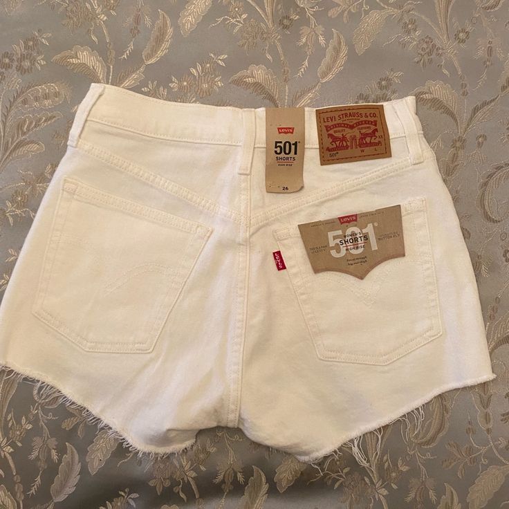 Brand New With Tags. High Rise White Denim Shorts White Relaxed Fit Jean Shorts For Summer, White High Waist Relaxed Fit Jean Shorts, White Fitted Jean Shorts, Casual White Fitted Jean Shorts, White High Waist Fitted Jean Shorts, Fitted White Jean Shorts, Fitted High Waist White Jean Shorts, Fitted Levi's Cotton Jean Shorts, White Denim Summer Bottoms