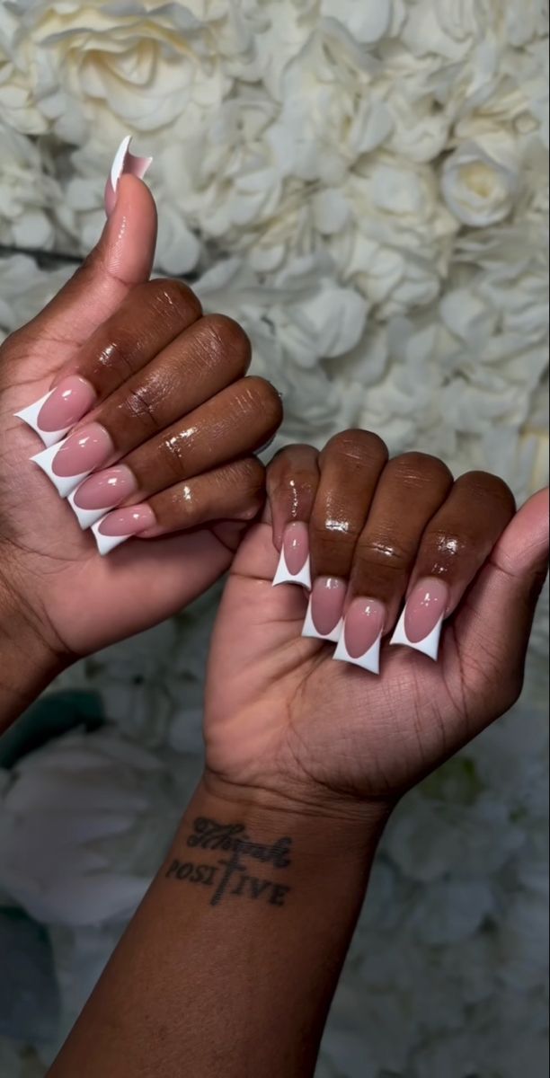 Glittery Acrylic Nails, Duck Nails, Diy Acrylic Nails, French Tip Acrylic Nails, Short Acrylic, Acrylic Nails Coffin Short, Short Acrylic Nails Designs, Nail Shop, Classy Nails