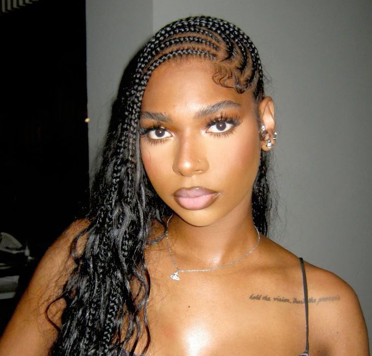 Unique Cornrow Hairstyles, Hair Black Women Braids, Side Part Fulani Braids, Fire Makeup, Black Women Braids, Hair Black Women, Women Braids, Summer Braids, Birthday Hairstyles