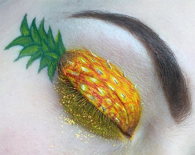 黃梨 Pineapple Makeup, Slime Cup, Pineapple Craft, Pineapple Costume, Strawberry Costume, Fruit Costumes, Orange Makeup, Beauty Makeover, Make Up Inspiration