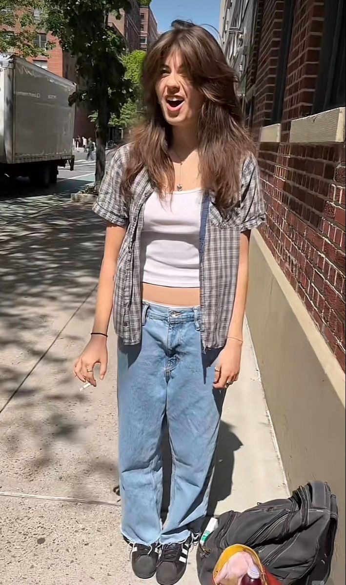 Grunge Surfer Outfits, Tomboy 80s Outfits, How To Style Green Flannel, Oversized Flannel Shirt Outfit Women, Early Spring Outfits Aesthetic, Outfits For Heat And Humidity, Peter Mcpoland Concert Outfit, Y2k Grunge Outfits Midsize, Tank Top On Top Of Shirt Outfit