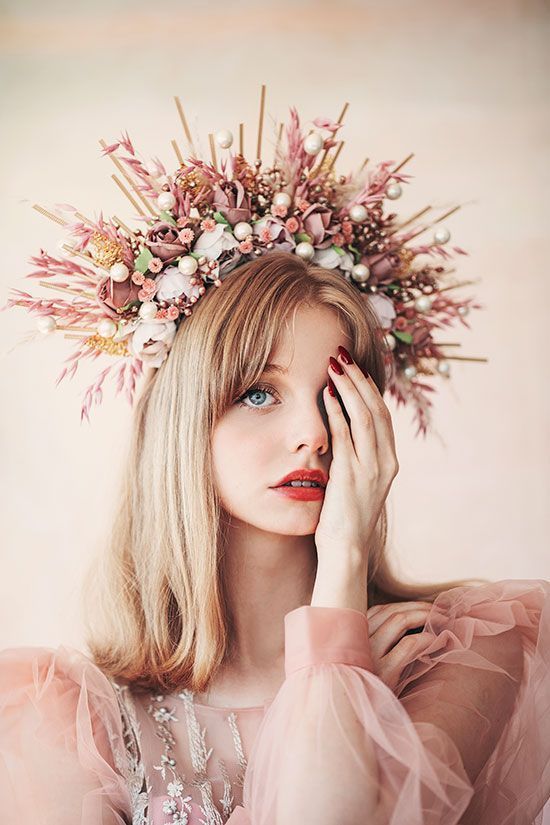 Headpiece Diy, Fantasy Photography, Floral Headpiece, Festival Looks, Creative Portraits, 인물 사진, Meeting New People, New People, Headdress